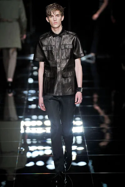 Look 35